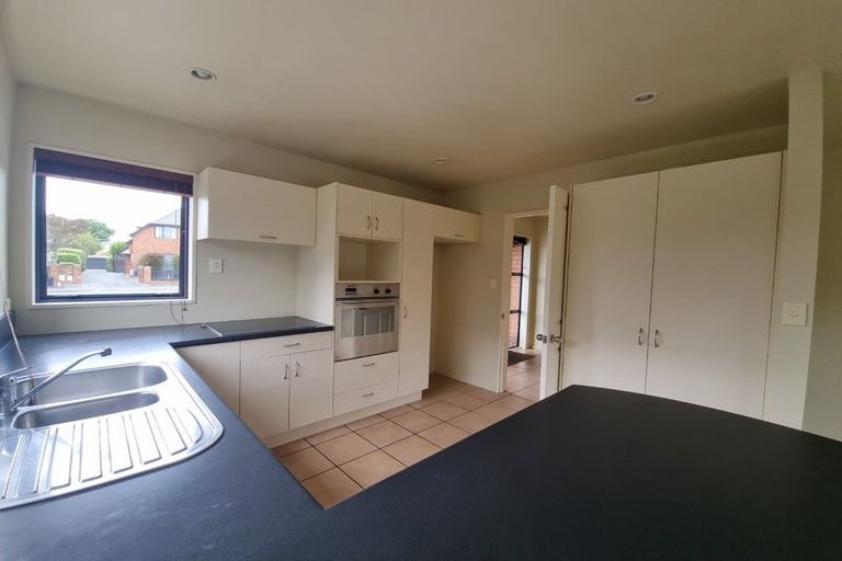 Photo of property in 102 Roberta Drive, Somerfield, Christchurch, 8024