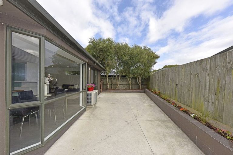 Photo of property in 82 Atlantis Street, New Brighton, Christchurch, 8083