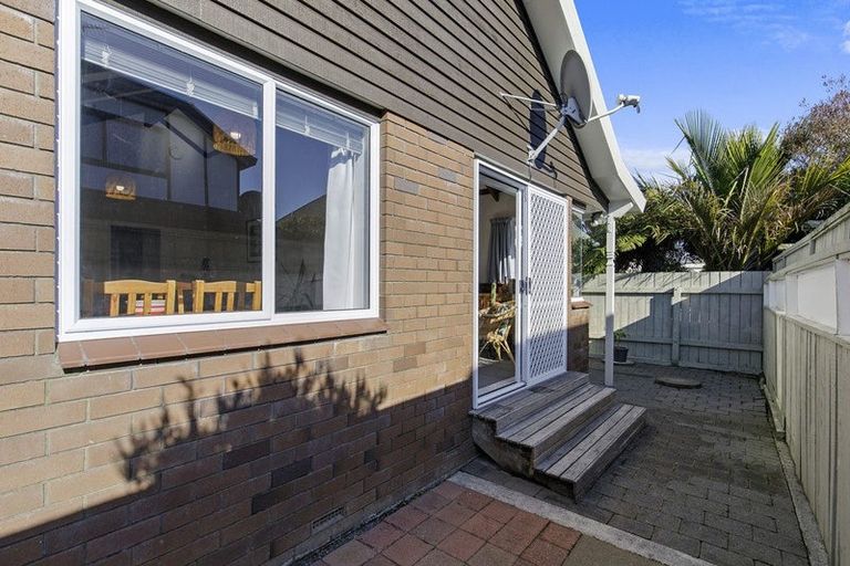 Photo of property in 90a Epuni Street, Epuni, Lower Hutt, 5011