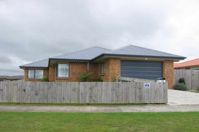 Photo of property in 99 Peter Hall Drive, Kelvin Grove, Palmerston North, 4414