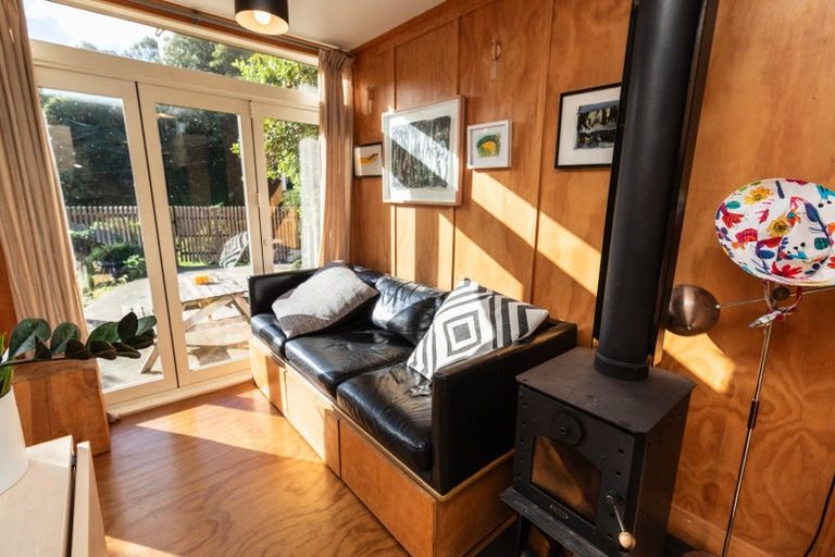 Photo of property in 2a Borlase Street, Brooklyn, Wellington, 6021