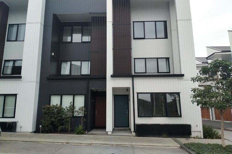 Photo of property in 66 Rangihina Road, Hobsonville, Auckland, 0616