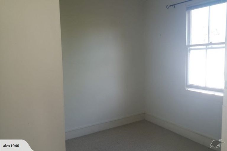 Photo of property in 14 Shoal Bay Road, Devonport, Auckland, 0624