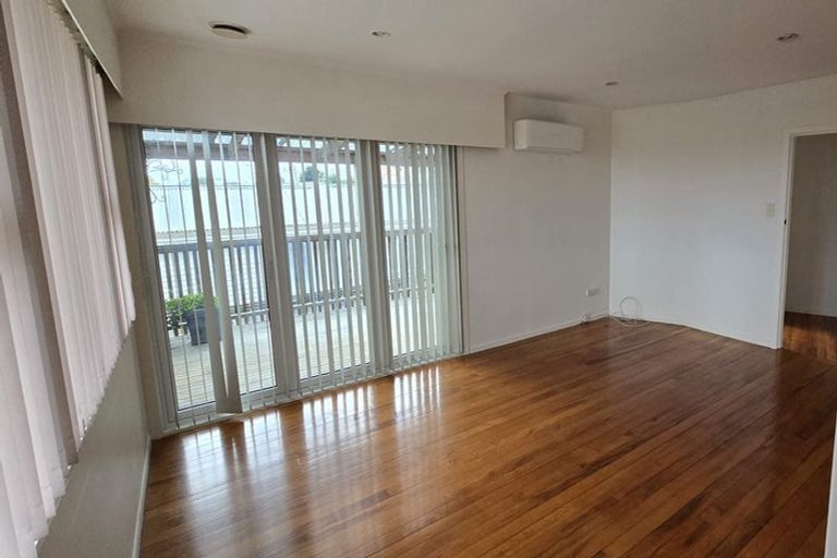 Photo of property in 140 Ti Rakau Drive, Pakuranga, Auckland, 2010
