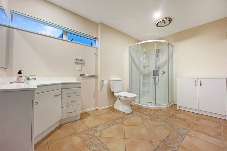 Photo of property in 18 Myers Grove, Churton Park, Wellington, 6037