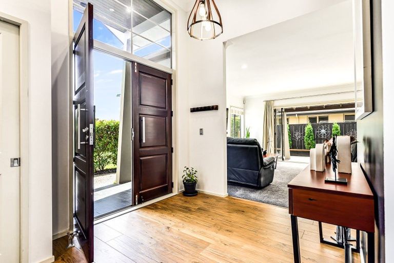 Photo of property in 43 The Esplanade, Huntington, Hamilton, 3210