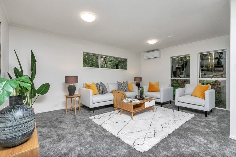 Photo of property in 5 Caram Place, Birkenhead, Auckland, 0626