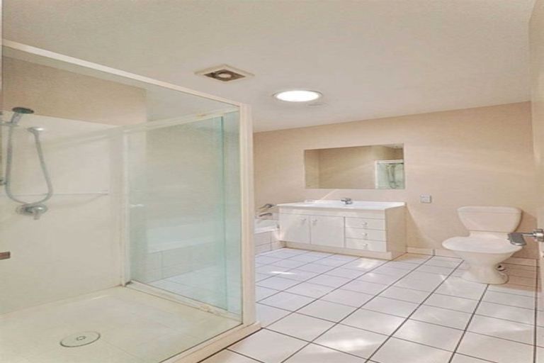 Photo of property in 19 Whiteleigh Avenue, Addington, Christchurch, 8024