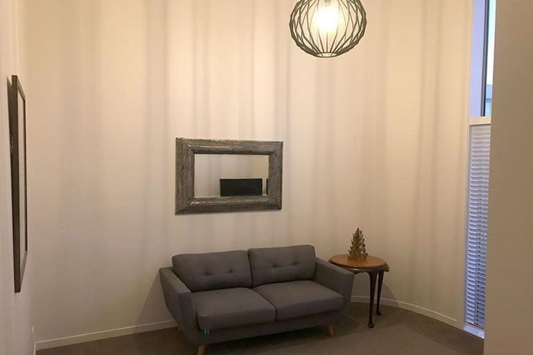 Photo of property in 33 Kanuka Road, Hobsonville, Auckland, 0616