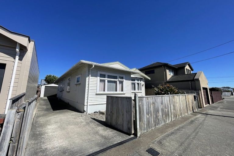 Photo of property in 13 Ellesmere Avenue, Miramar, Wellington, 6022