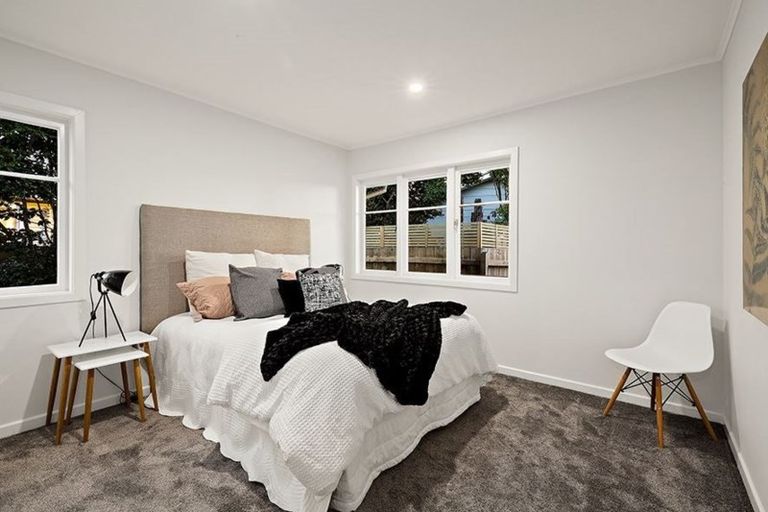 Photo of property in 7 Karamu Street, Te Atatu Peninsula, Auckland, 0610