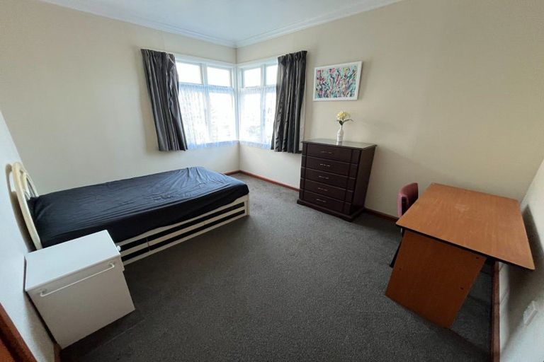 Photo of property in 1-3 Terrace Street, Roslyn, Palmerston North, 4414