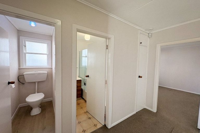 Photo of property in 1 Holmes Grove, Naenae, Lower Hutt, 5011
