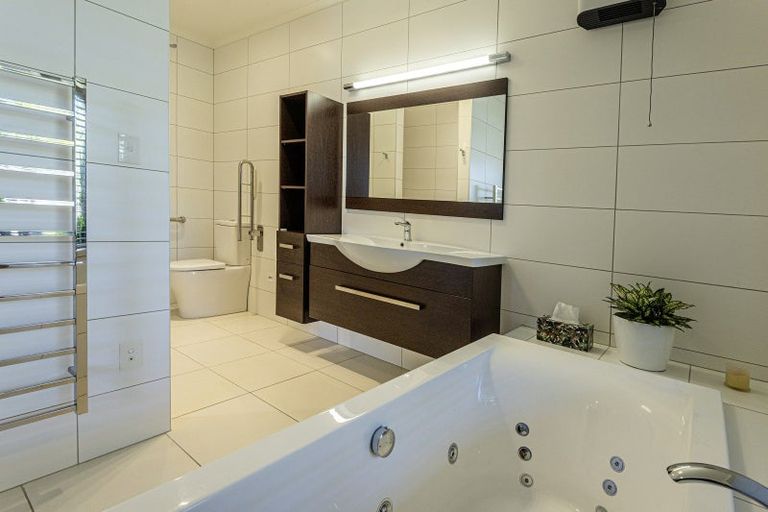 Photo of property in 3 Skippers Close, Haruru, 0204