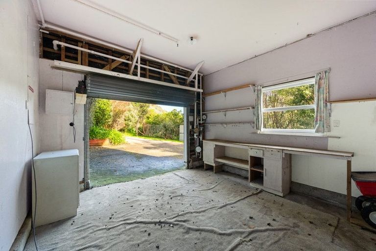 Photo of property in 126 Wellington Street, Picton, 7220