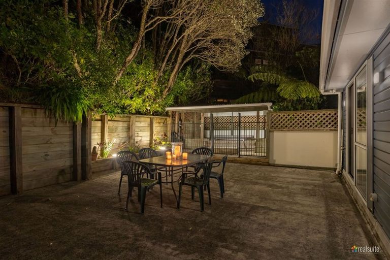 Photo of property in 91 Miromiro Road, Normandale, Lower Hutt, 5010