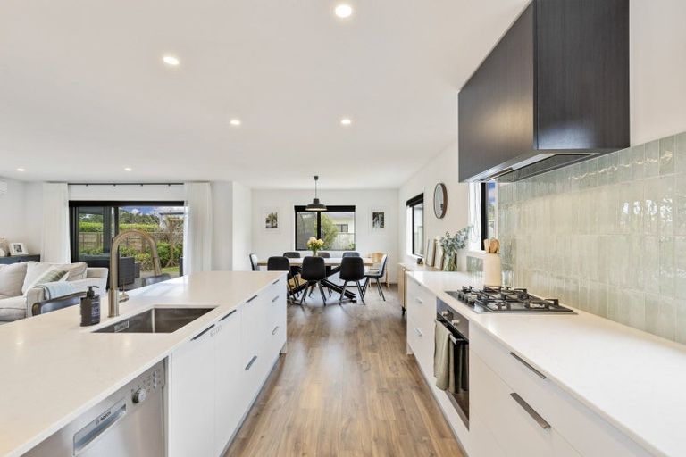 Photo of property in 21 Smith Street, Lepperton, New Plymouth, 4373