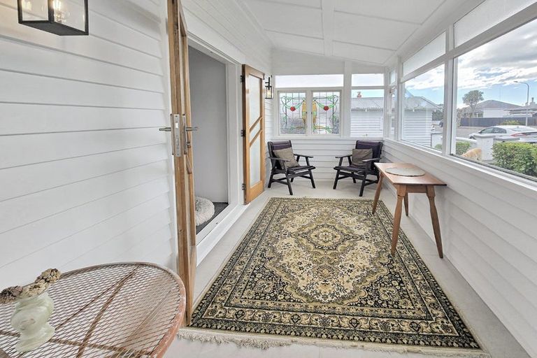 Photo of property in 98a Nelson Crescent, Napier South, Napier, 4110