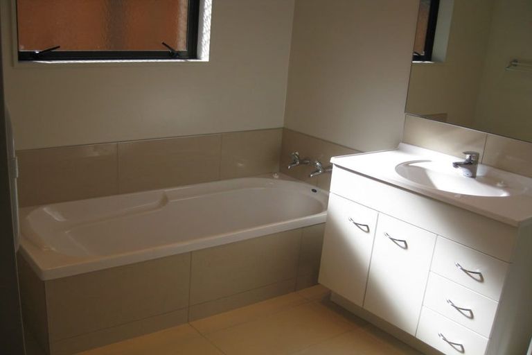 Photo of property in 11 The Palms, Rototuna, Hamilton, 3210