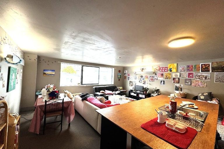 Photo of property in 1/3 King Street, Mount Cook, Wellington, 6021