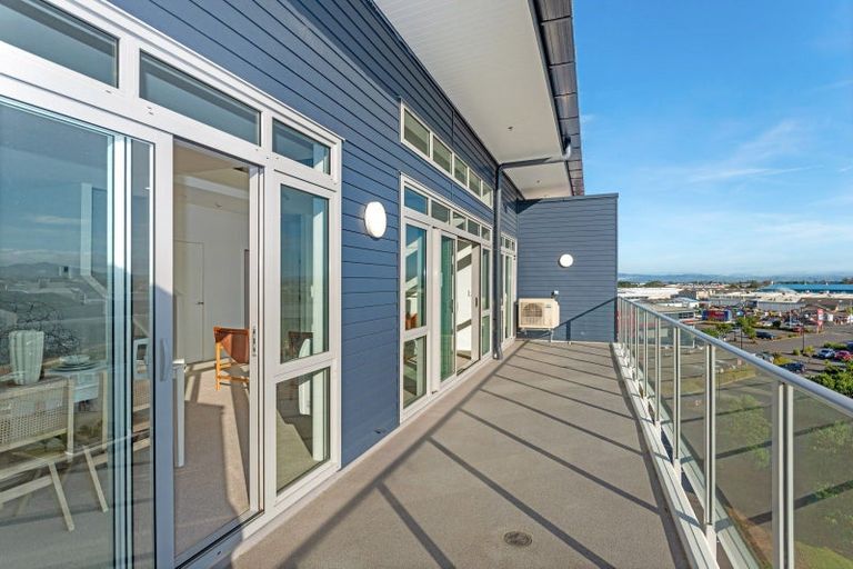 Photo of property in 3/4 Reads Quay, Gisborne, 4010