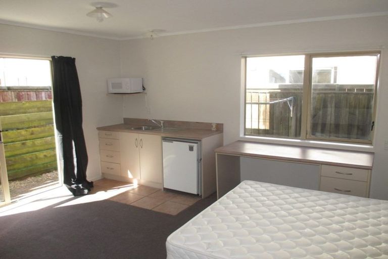 Photo of property in 12/5 Inverness Avenue, Hamilton East, Hamilton, 3216