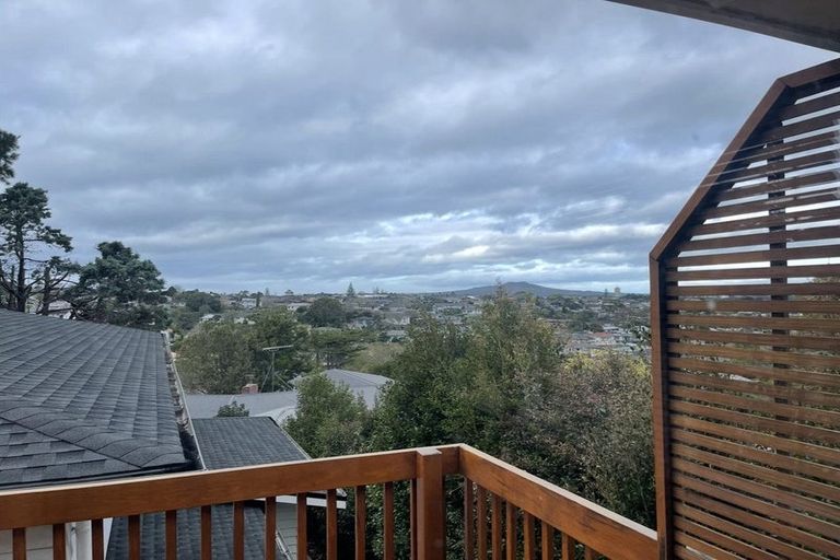 Photo of property in 139 Forrest Hill Road, Forrest Hill, Auckland, 0620