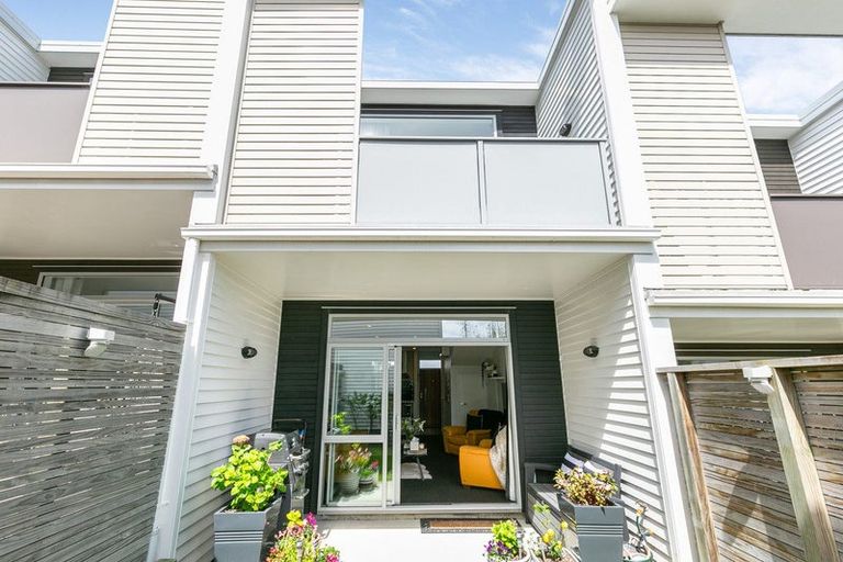 Photo of property in 3/24 Tamar Street, Island Bay, Wellington, 6023