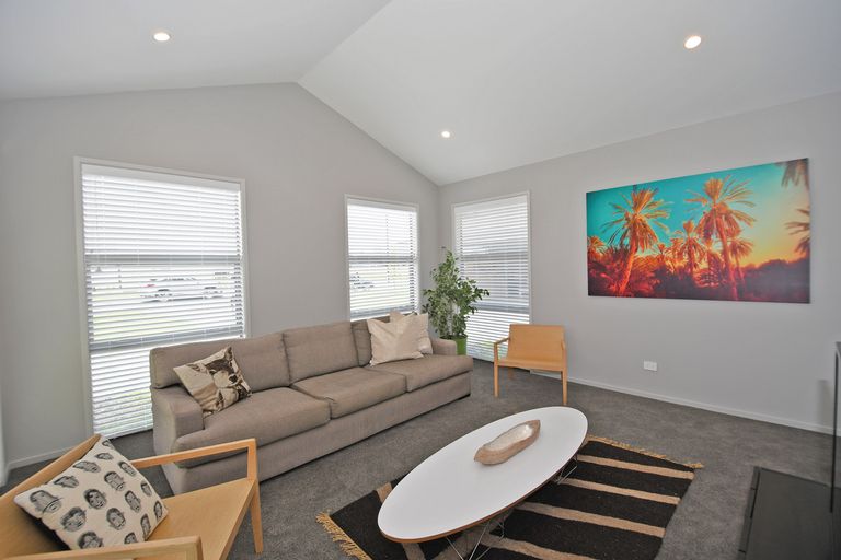 Photo of property in 6 Shearwater Lane, Point Wells, 0986