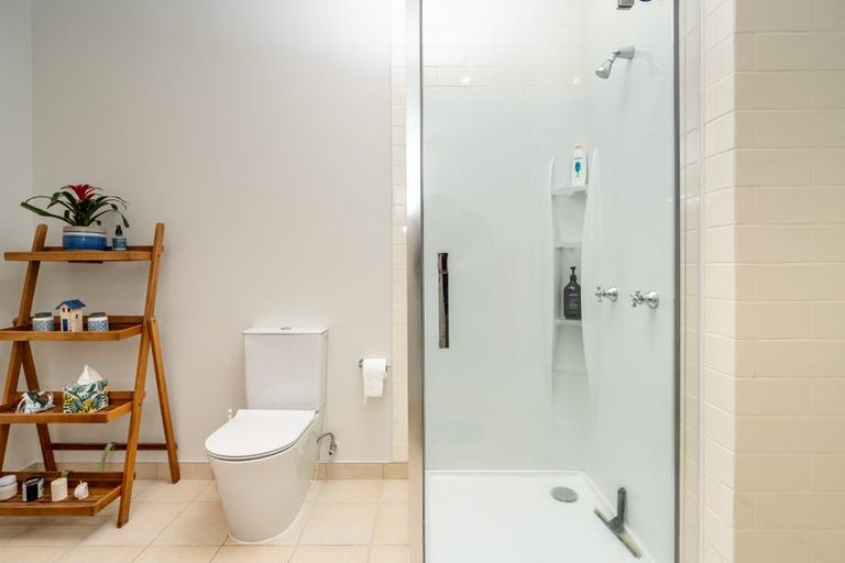 Photo of property in 358 Ngarara Road, Waikanae, 5391