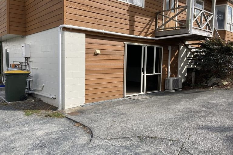 Photo of property in 48 Strid Road, Te Atatu South, Auckland, 0610