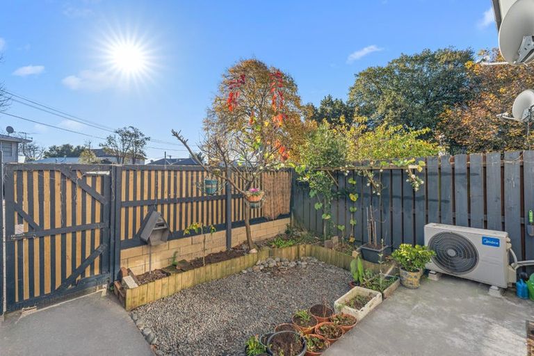 Photo of property in 4/14 Church Square, Addington, Christchurch, 8024
