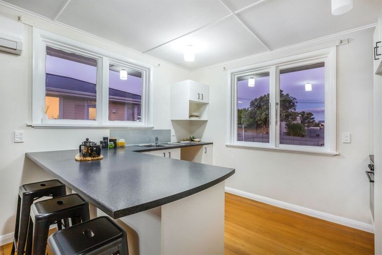 Photo of property in 2a Taupiri Crescent, Titahi Bay, Porirua, 5022