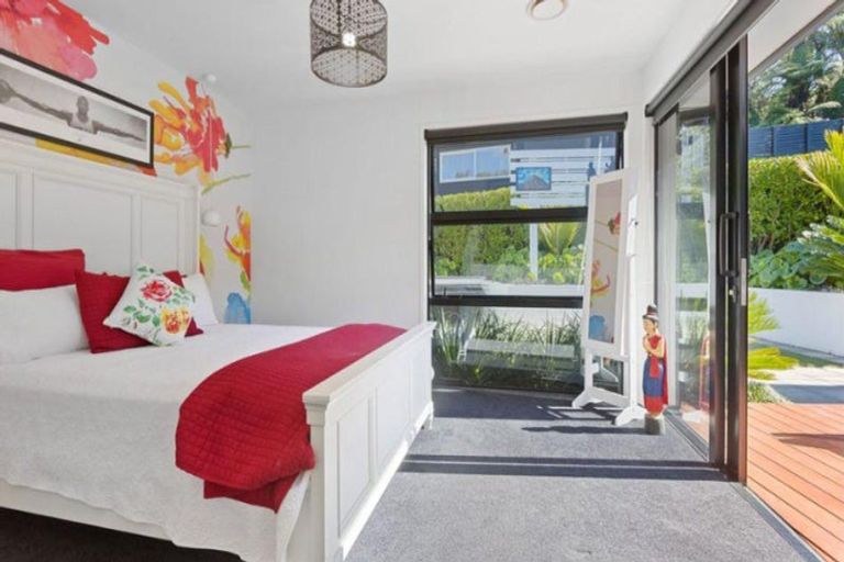 Photo of property in 14 Brooklands Road, Brooklands, New Plymouth, 4310