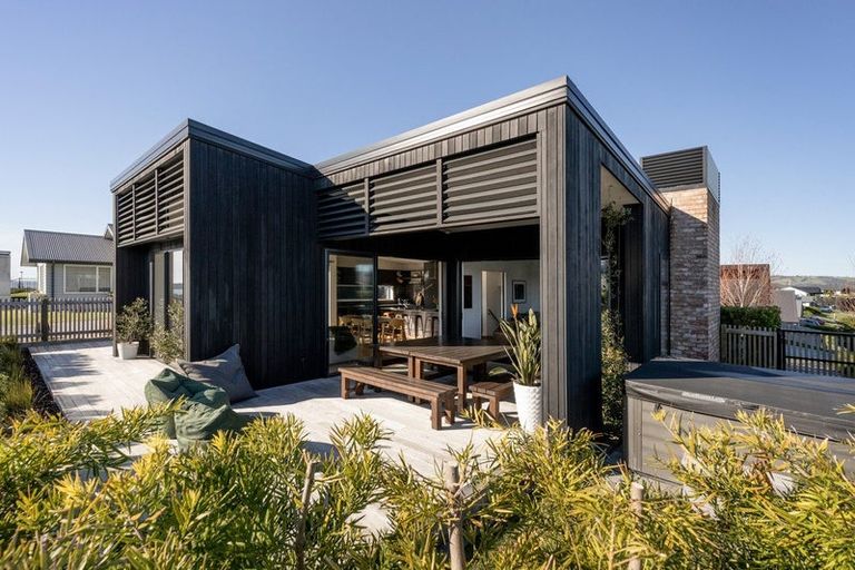 Photo of property in 22 Stingray Drive, Omokoroa, 3114