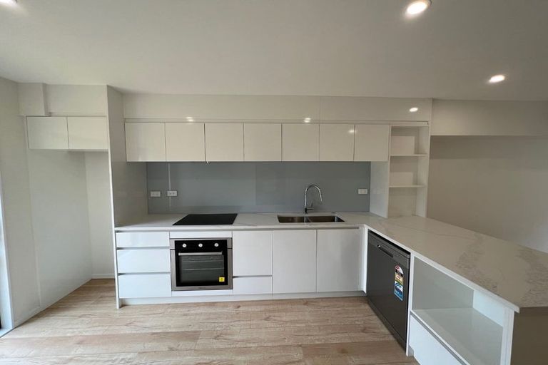 Photo of property in 160c Hill Road, Manurewa, Auckland, 2105