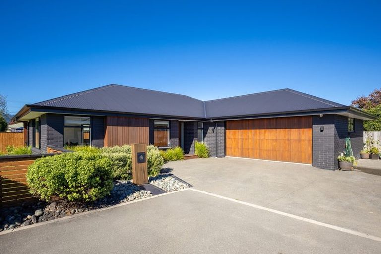 Photo of property in 16 Thomas Way, Brightwater, 7022