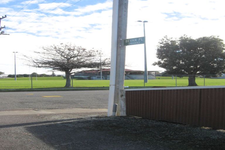 Photo of property in 6 Bevan Place, Otaki, 5512