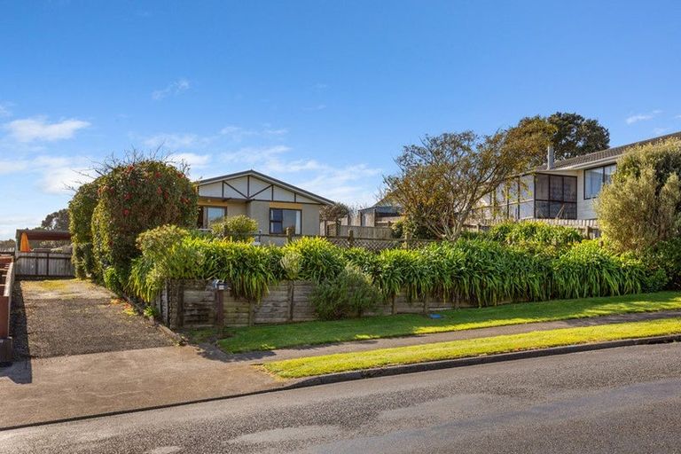 Photo of property in 14 Herekawe Drive, Spotswood, New Plymouth, 4310