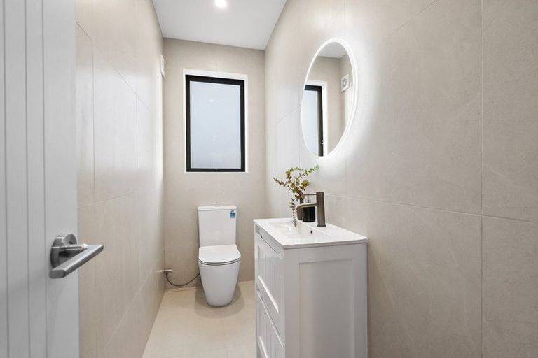 Photo of property in 13b Dominion Street, Takapuna, Auckland, 0622