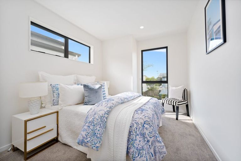 Photo of property in 30a/4 Tirimoana Road, Te Atatu South, Auckland, 0602