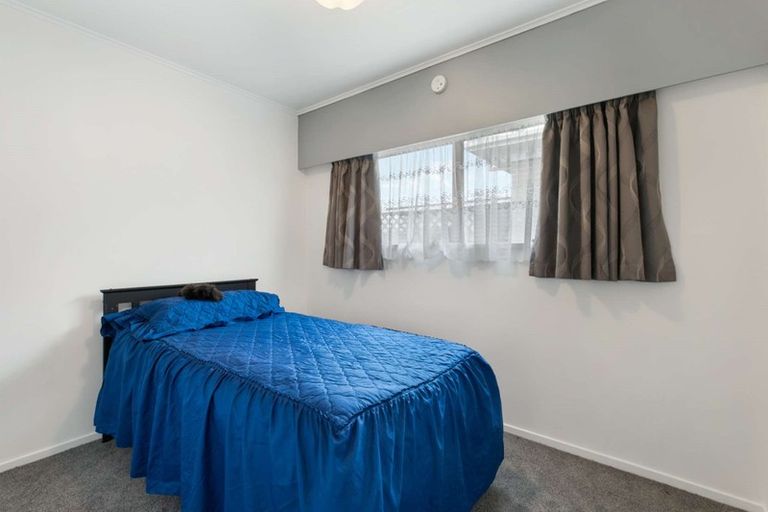 Photo of property in 65 Sandspit Road, Waiuku, 2123