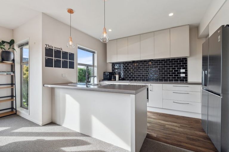 Photo of property in 6 Greenan Place, Doyleston, 7683