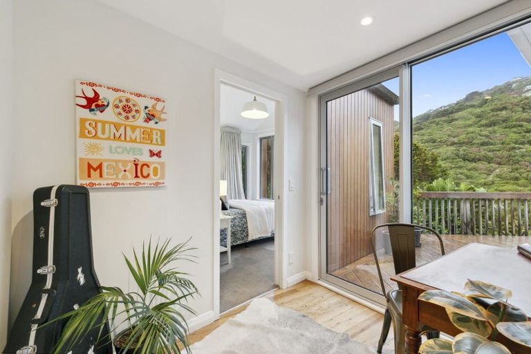 Photo of property in 49 Albemarle Road, Northland, Wellington, 6012