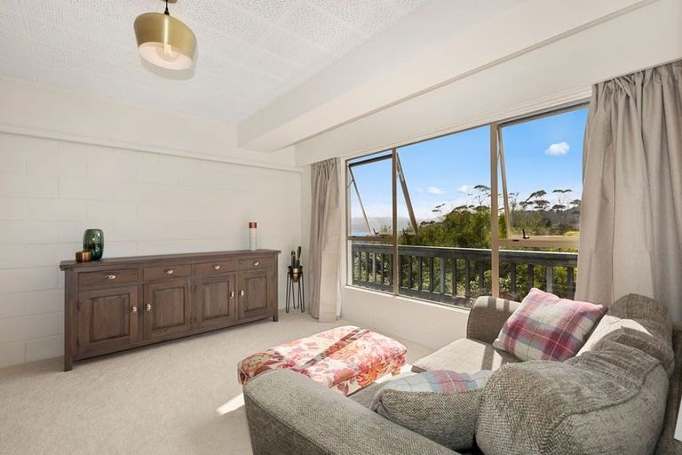 Photo of property in 55 Waitohu Road, York Bay, Lower Hutt, 5013