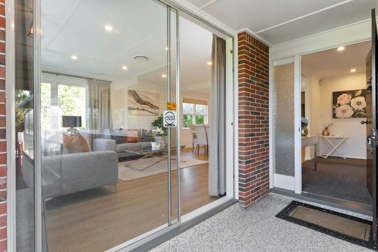 Photo of property in 2 Imatra Place, Sunnyhills, Auckland, 2010