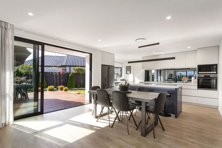 Photo of property in 31 Edward Law Boulevard, Prebbleton, 7604