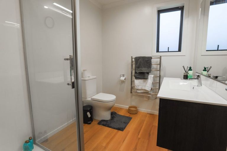 Photo of property in 16 Holystone Road, Whitby, Porirua, 5024