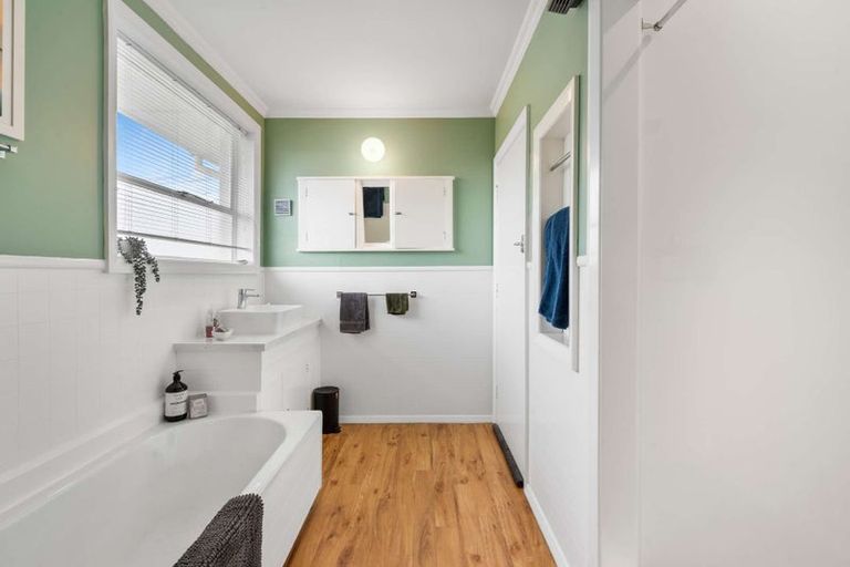 Photo of property in 8 Sandringham Street, Oamaru North, Oamaru, 9400