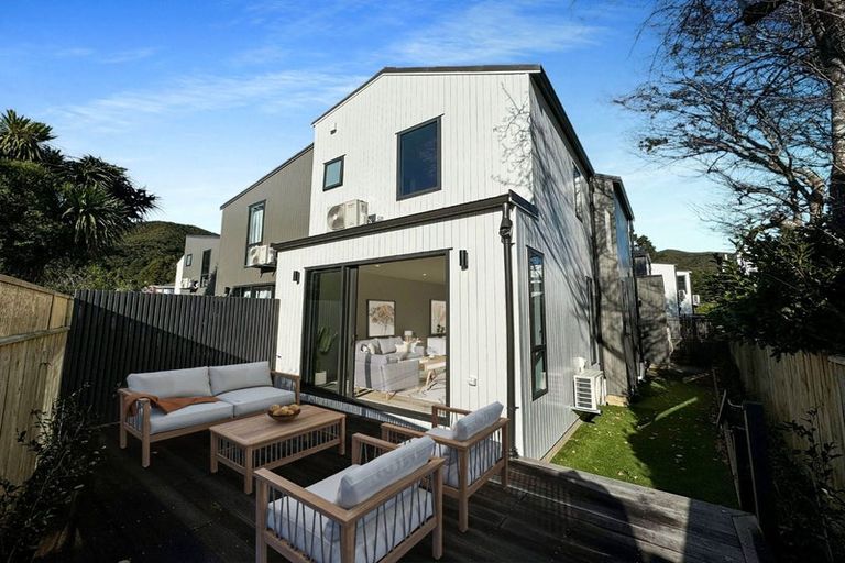 Photo of property in 323 Riverside Drive, Waterloo, Lower Hutt, 5011